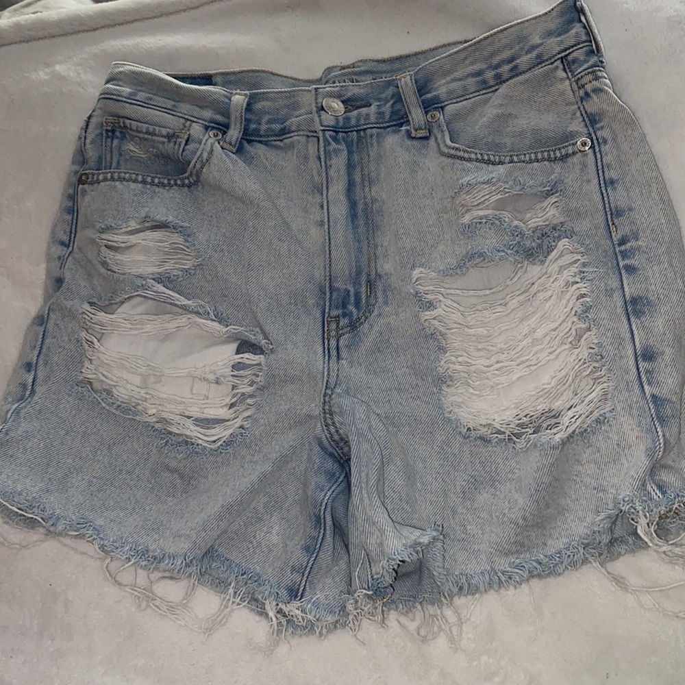 American Eagle; Mom Jean Shorts; Size 6